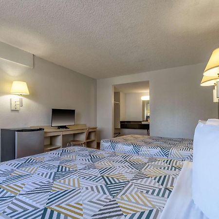 Motel 6 Hayward, Ca- Silicon Valley Gateway Eksteriør billede