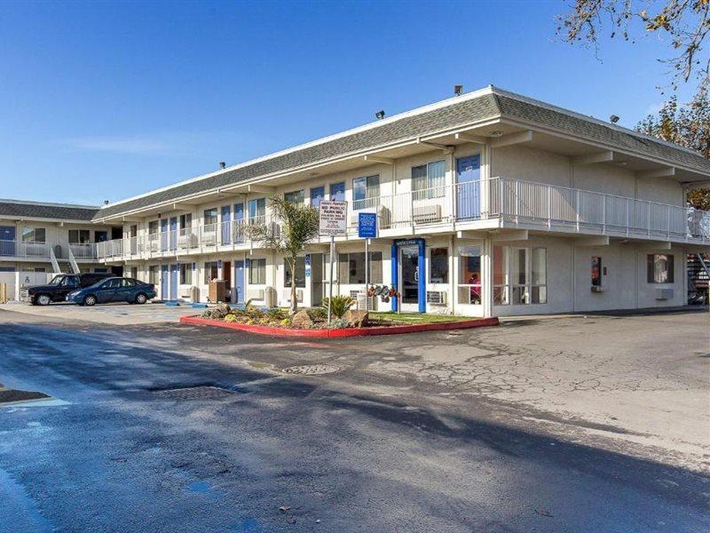 Motel 6 Hayward, Ca- East Bay Eksteriør billede