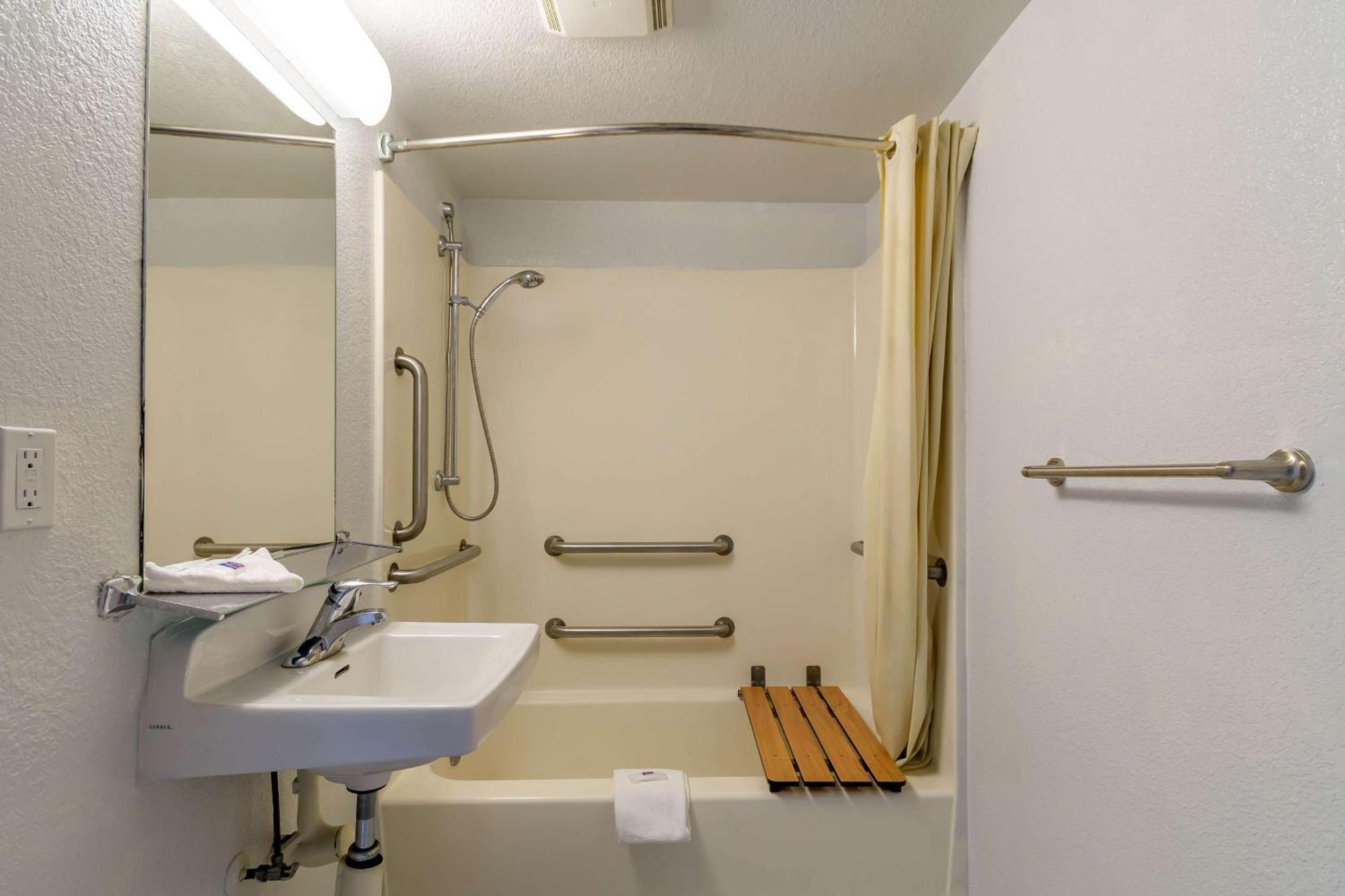 Motel 6 Hayward, Ca- Silicon Valley Gateway Eksteriør billede