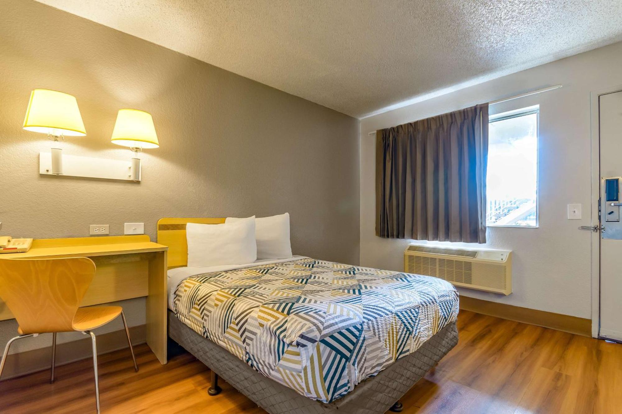 Motel 6 Hayward, Ca- Silicon Valley Gateway Eksteriør billede
