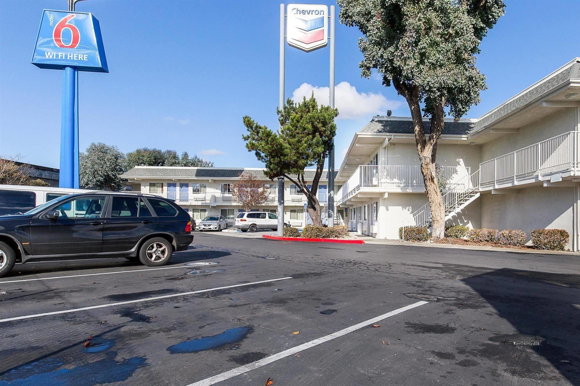 Motel 6 Hayward, Ca- East Bay Eksteriør billede