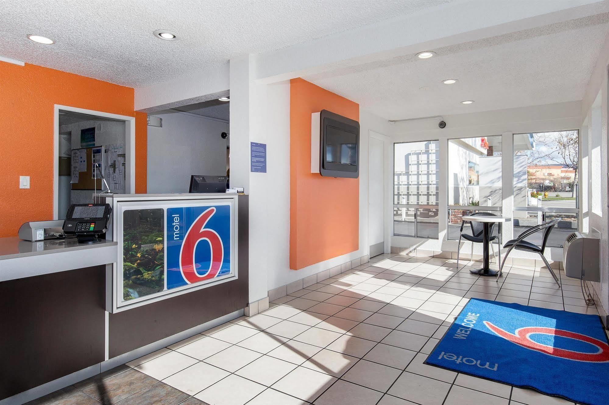 Motel 6 Hayward, Ca- East Bay Eksteriør billede