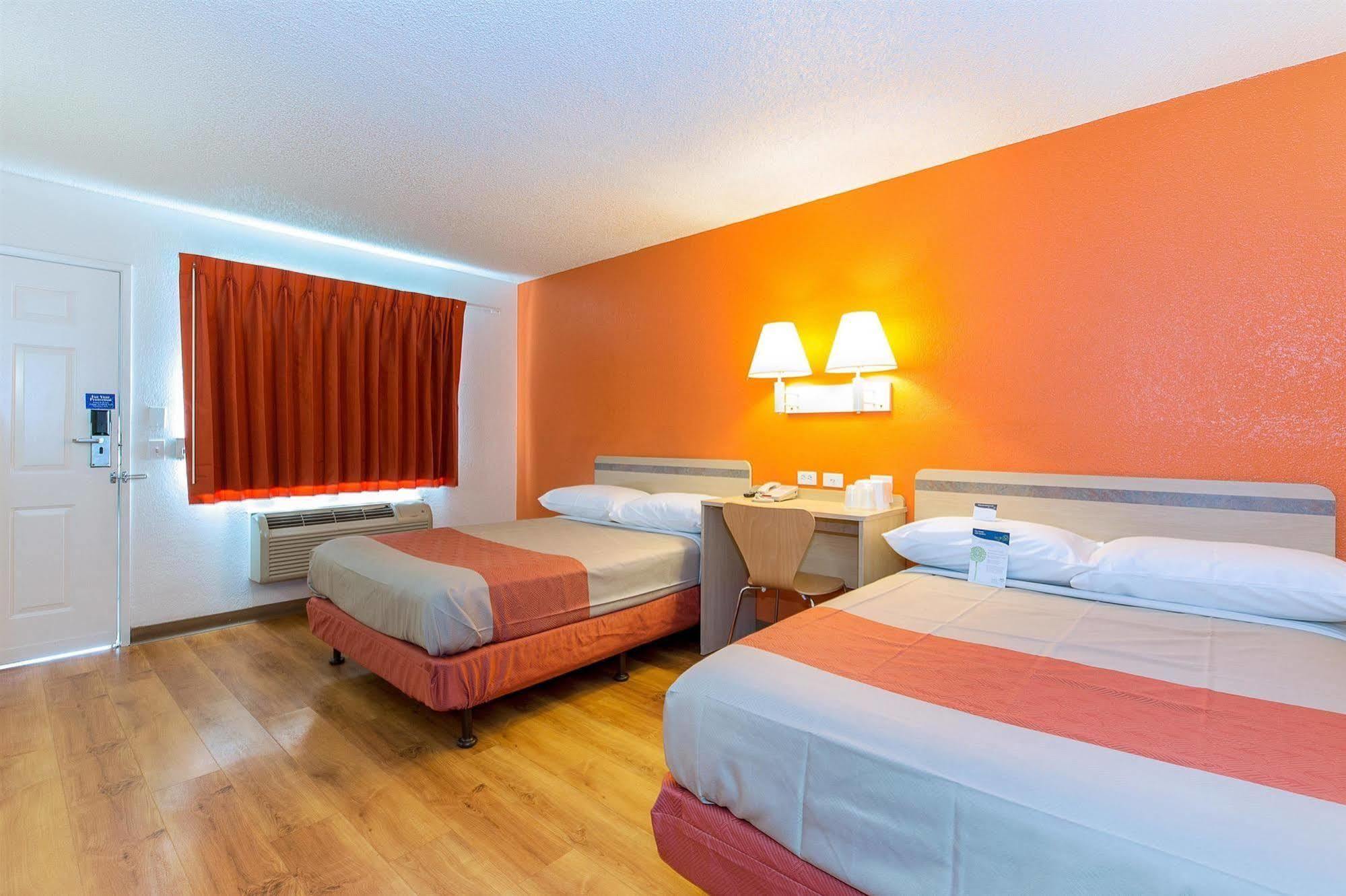 Motel 6 Hayward, Ca- Silicon Valley Gateway Eksteriør billede